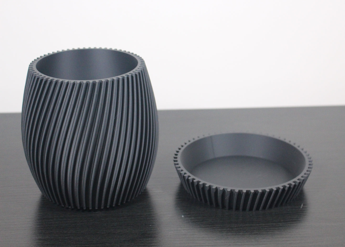 Ribbed Planter