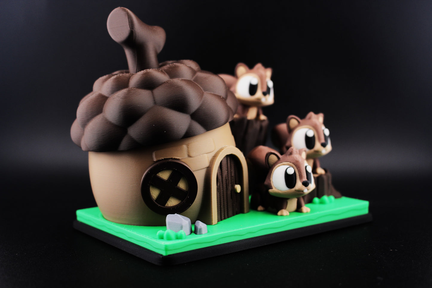 Squirrel Acorn Hut